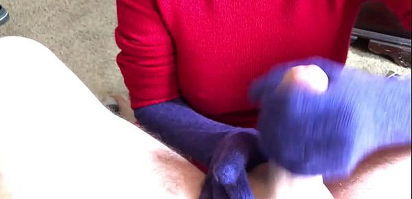  Mommys Purple Gloves